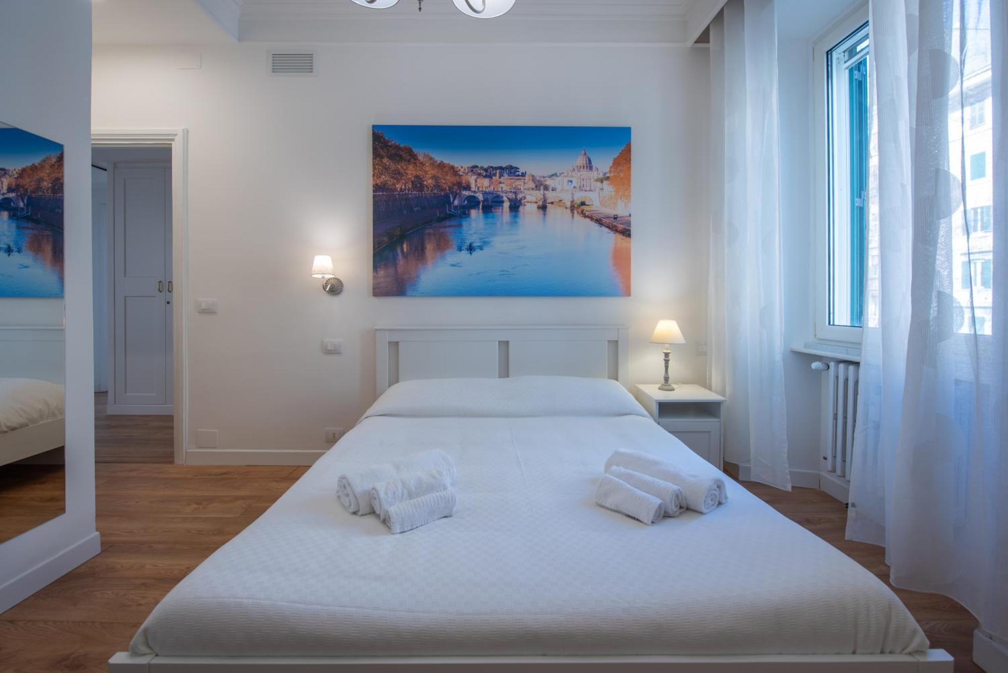 Benny Gold - Domus Apartamento Roma